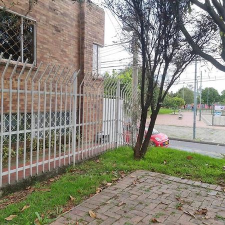 Apartamento Edificio Los Delfines Bogota Exterior photo