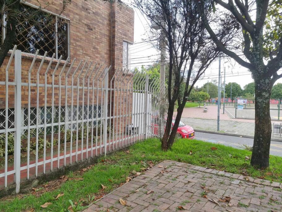Apartamento Edificio Los Delfines Bogota Exterior photo